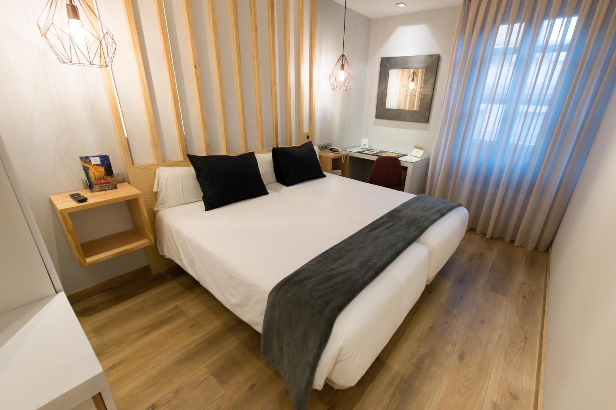 Hotel Fruela Oviedo Kültér fotó
