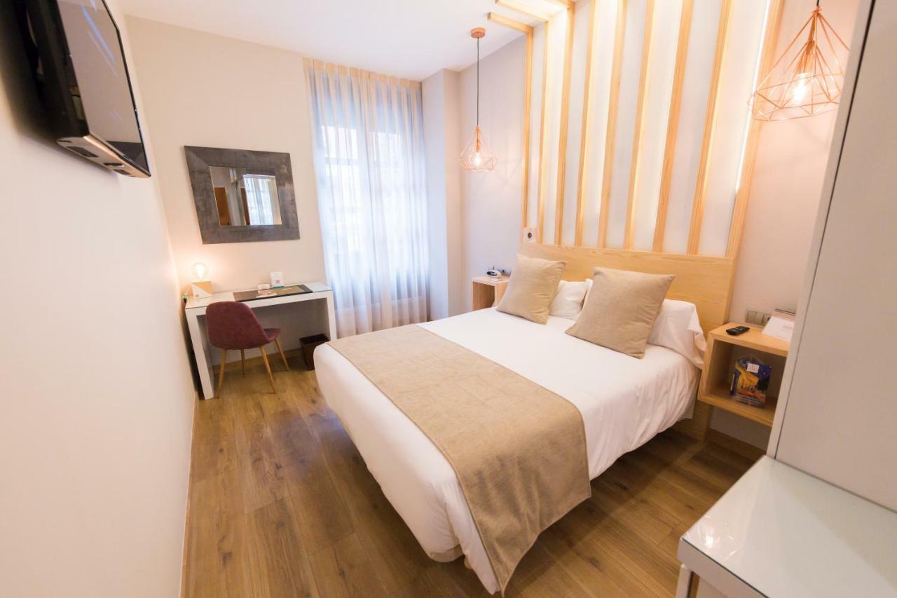 Hotel Fruela Oviedo Kültér fotó