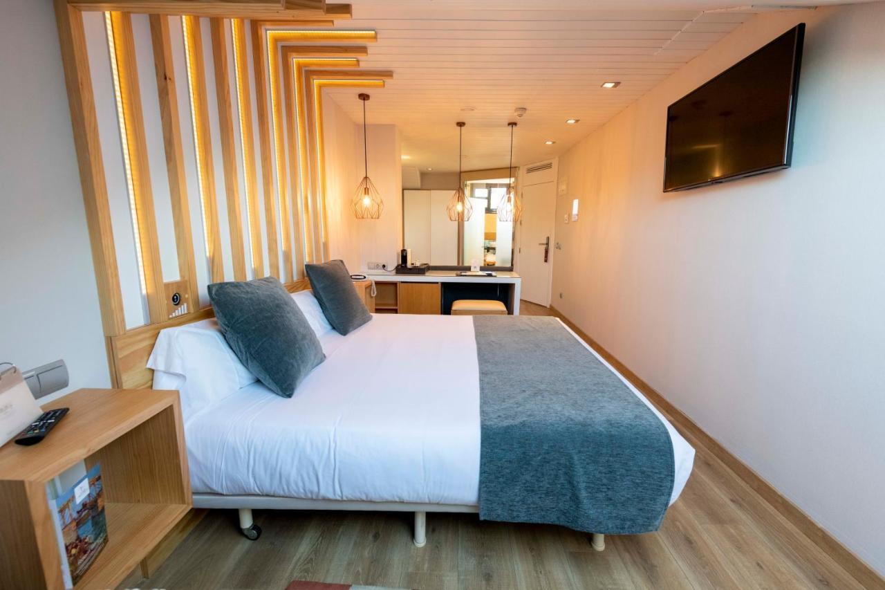 Hotel Fruela Oviedo Kültér fotó